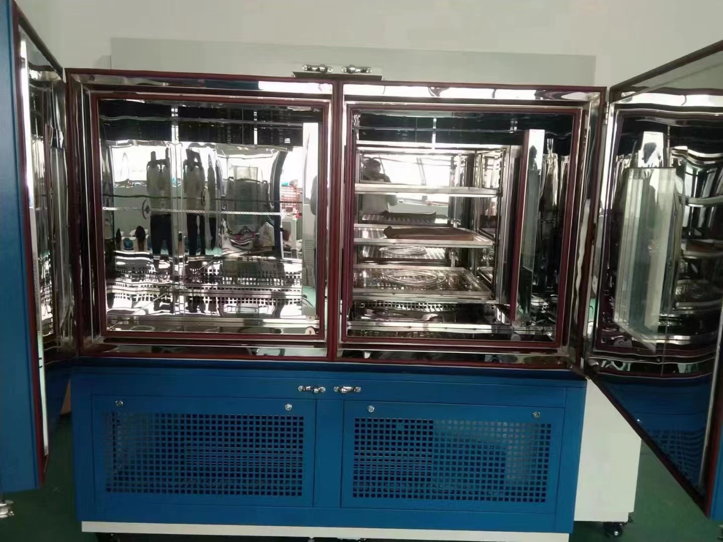 冷熱沖擊試驗(yàn)箱示意圖